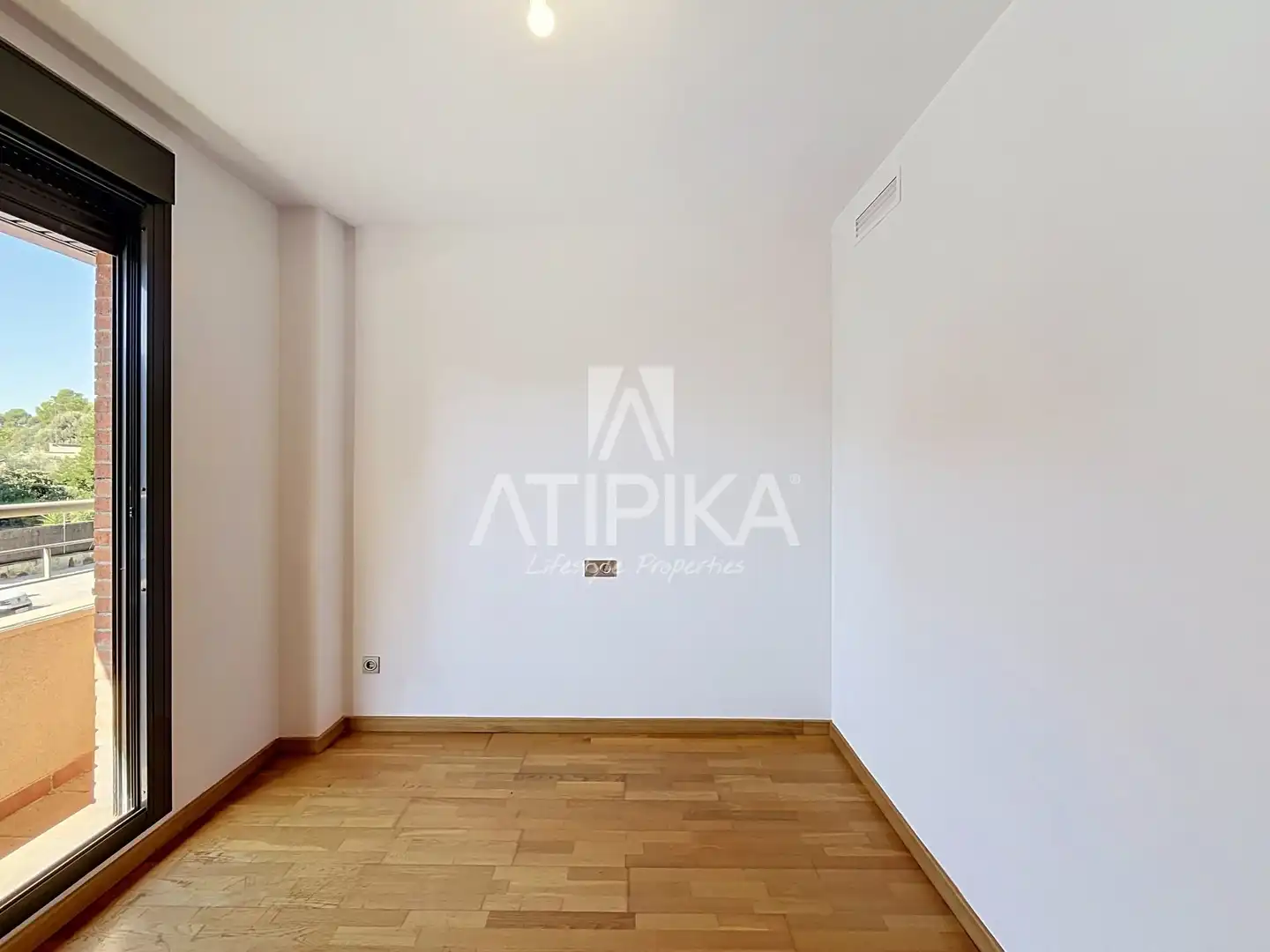 Habitación de Piso en venta en Sabadell con Aire acondicionado, Calefacción y Terraza