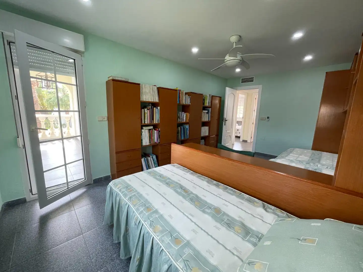 Dormitori de Casa o xalet en venda en Orihuela amb Jardí privat, Terrassa i Piscina