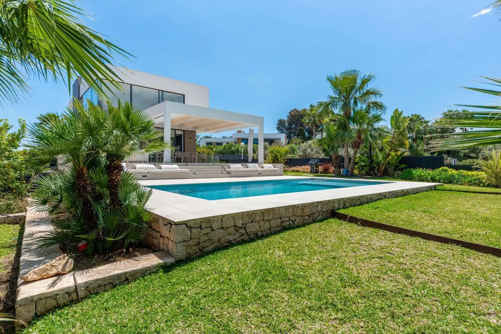 Swimming pool of Houses for sale in Jávea / Xàbia  with Air Conditioner, Heating and Private garden
