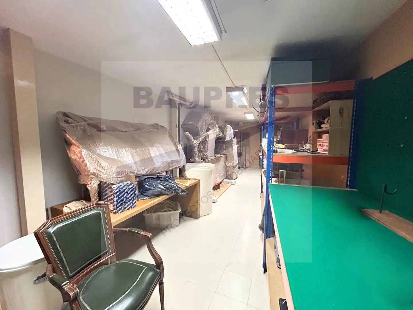 Commercial properties for sale in Madrid  with Air Conditioner and Internet