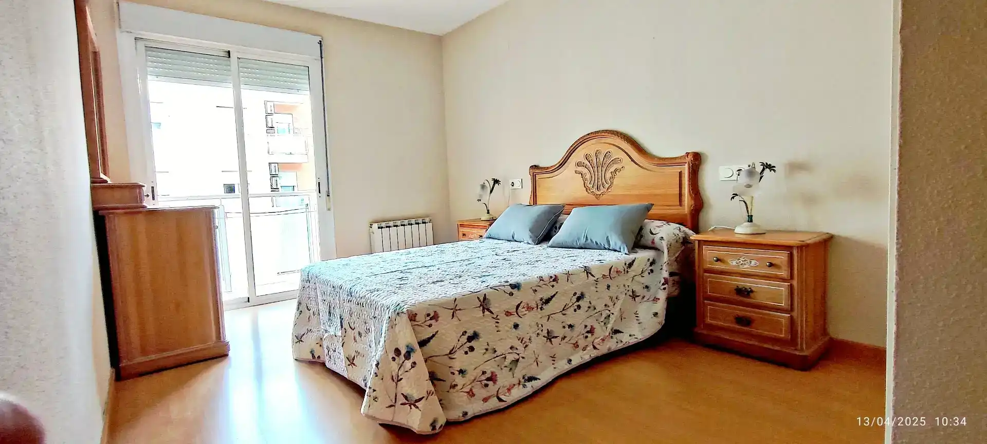 Dormitori de Pis de lloguer en Úbeda amb Aire condicionat, Parquet i Moblat