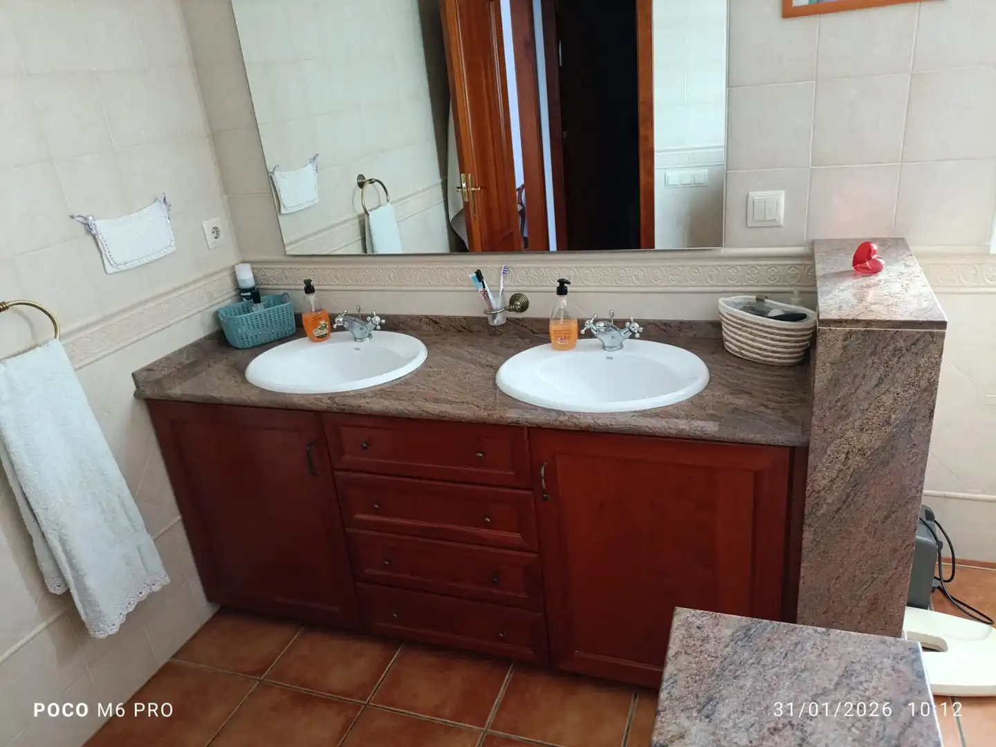 Badezimmer von Haus oder Chalet zum Verkauf in Palau-solità i Plegamans mit Heizung, Privatgarten und Terrasse