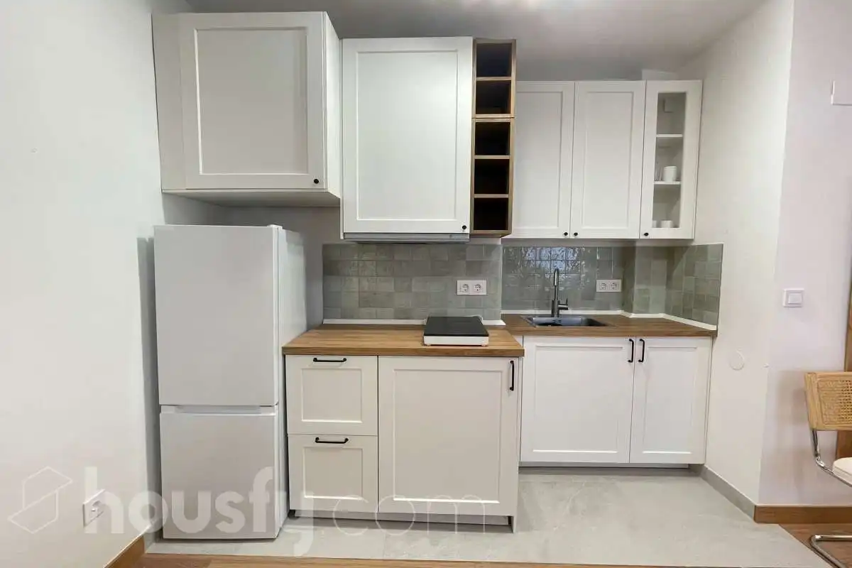Kitchen of Flat for rent in Madrid  with Air Conditioner, Heating and Parquet flooring