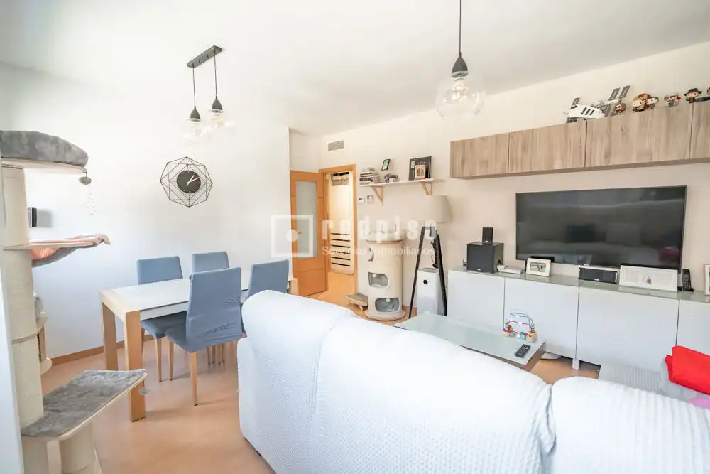 Living room of Flat for rent in Getafe  with Air Conditioner, Heating and Private garden