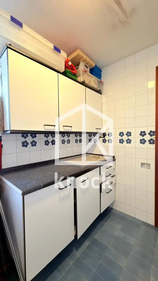 Kitchen of Flat for sale in Oviedo   with Heating and Parquet flooring