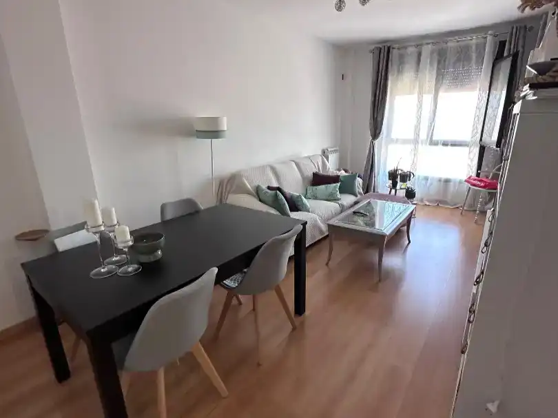 Sala d'estar de Pis en venda en  Zaragoza Capital amb Aire condicionat, Piscina i Balcó
