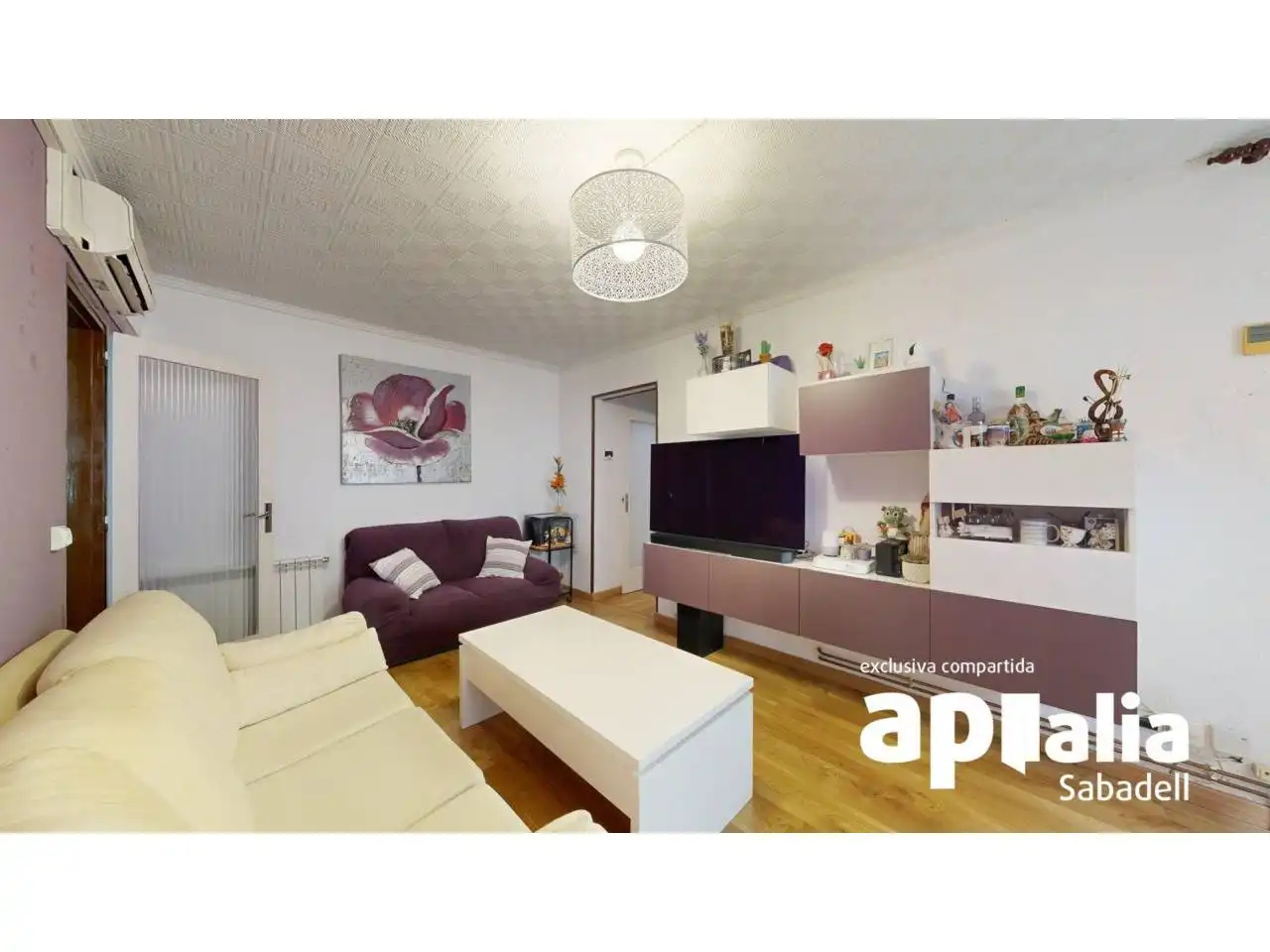 Sala de estar de Piso en venta en Cerdanyola del Vallès con Aire acondicionado, Calefacción y Parquet