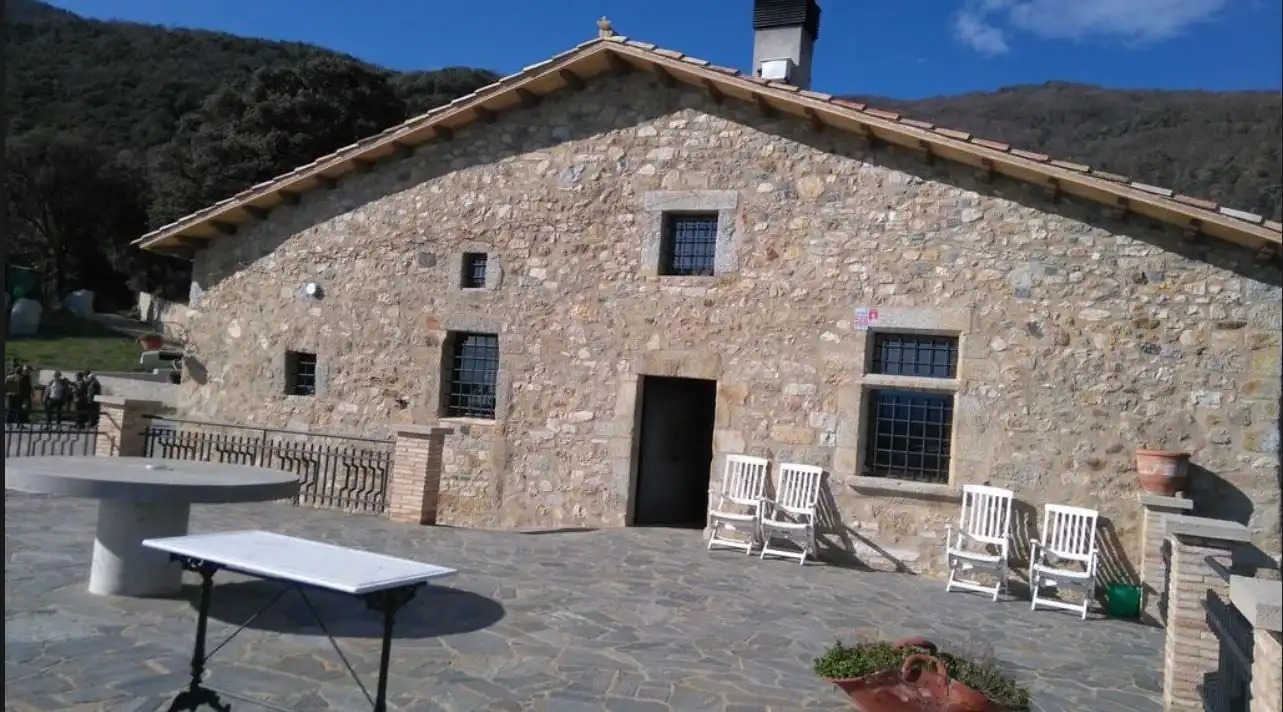 Vista exterior de Finca rústica en venda en Agullana amb Jardí privat, Terrassa i Traster