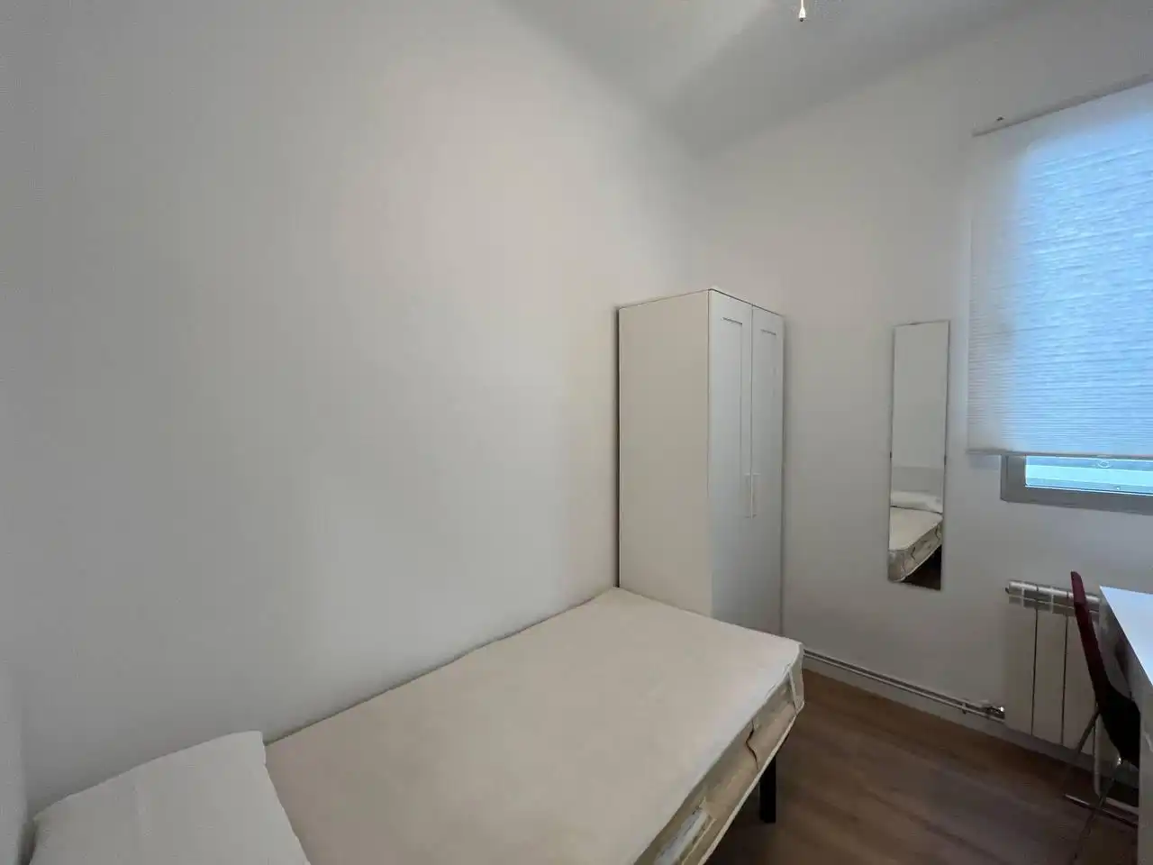 Bedroom of Flat for rent in Madrid