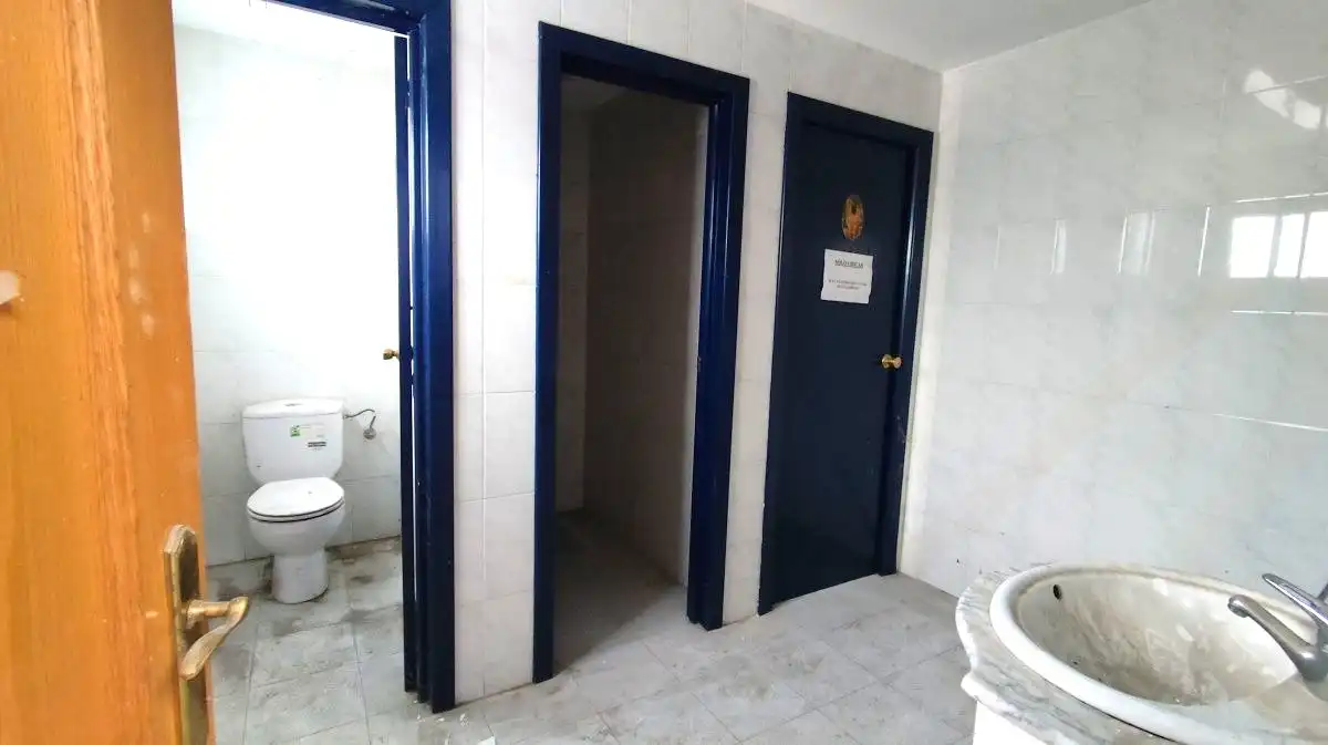 Baño de Nave industrial en venta en Cobeña