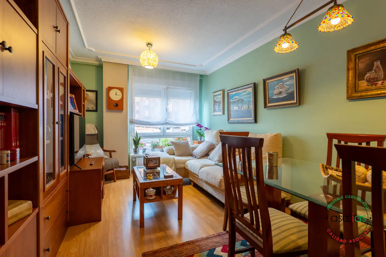Sala de estar de Piso en venta en Gijón  con Calefacción, Parquet y Amueblado