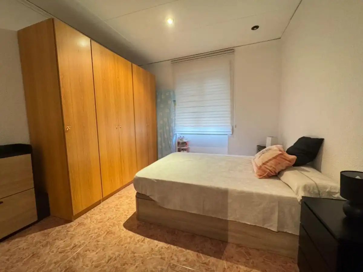 Bedroom of Flat for sale in Tavernes de la Valldigna  with Air Conditioner and Storage room