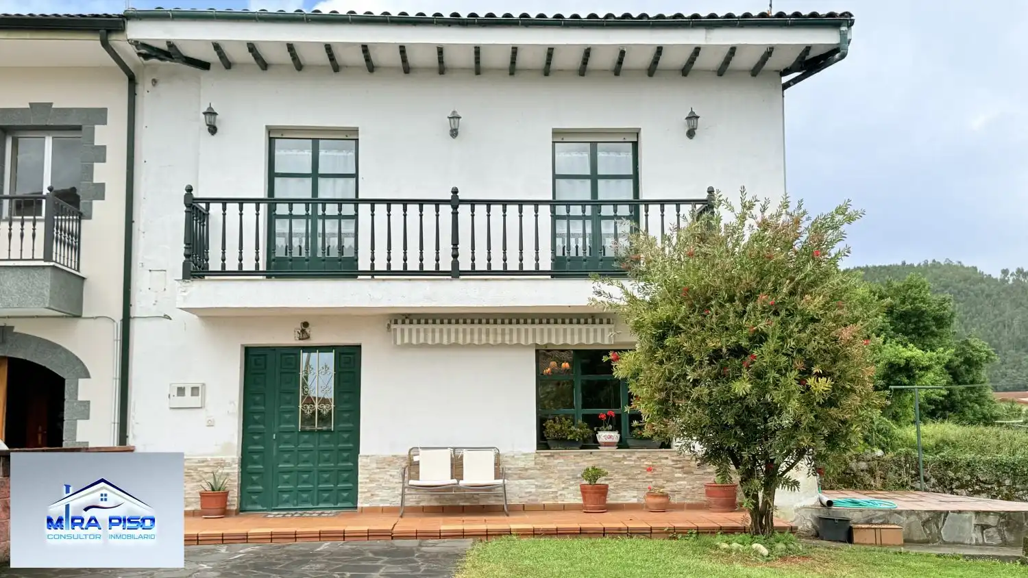 Vista exterior de Casa o chalet en venta en Argoños  con Calefacción, Terraza y Trastero