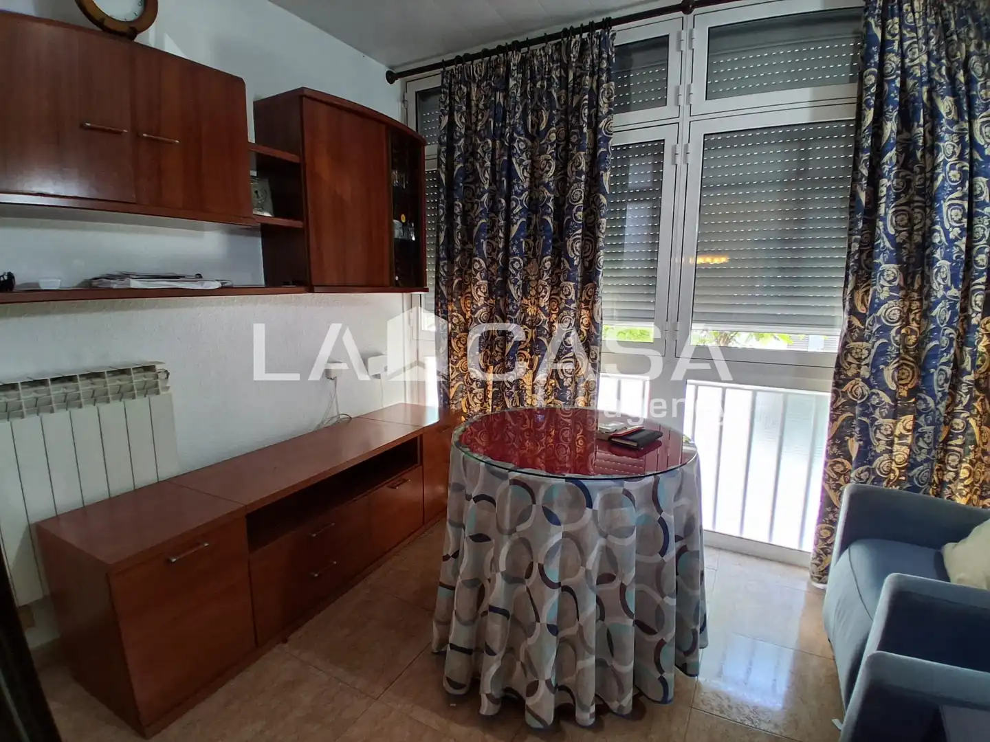Habitación de Piso en venta en Santa Coloma de Gramenet con Calefacción