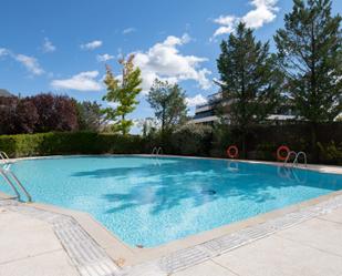 Swimming pool of Flat for sale in  Madrid Capital  with Air Conditioner, Terrace and Swimming Pool