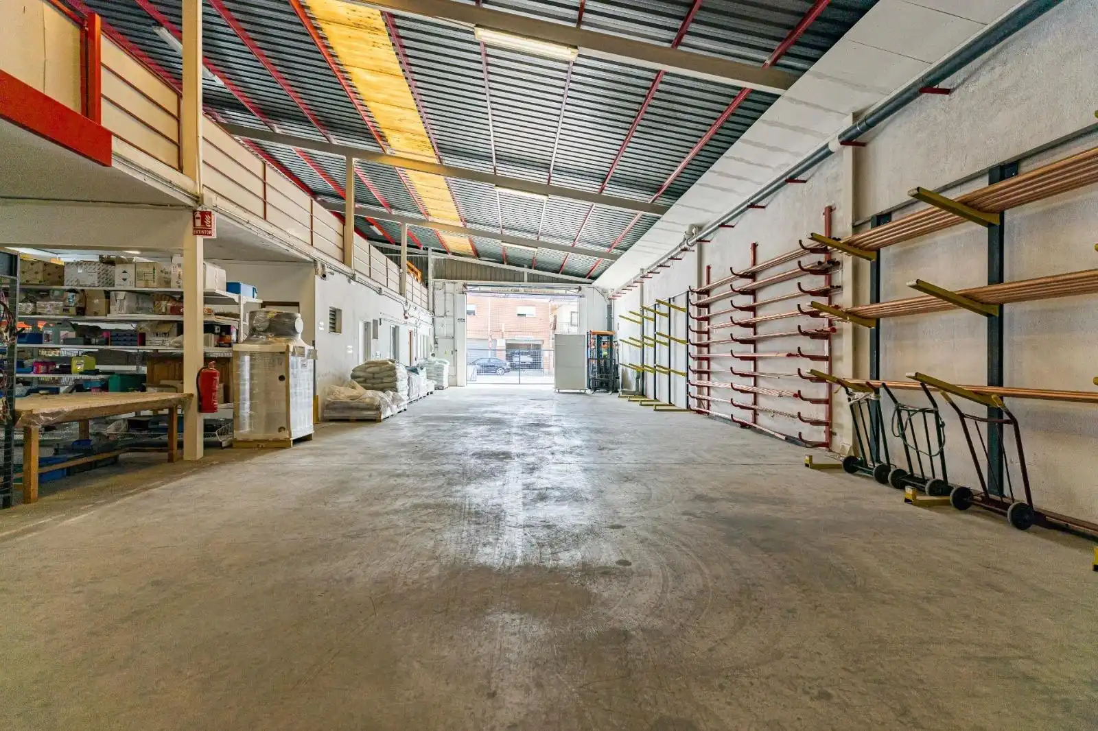 Fabrikhallen zur Miete in Alicante / Alacant
