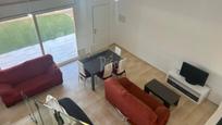 Sala d'estar de Casa o xalet en venda en Mont-roig del Camp amb Jardí privat