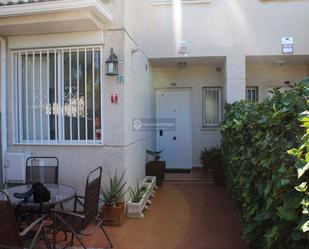 Vista exterior de Casa o xalet de lloguer en Cambrils amb Aire condicionat, Terrassa i Piscina