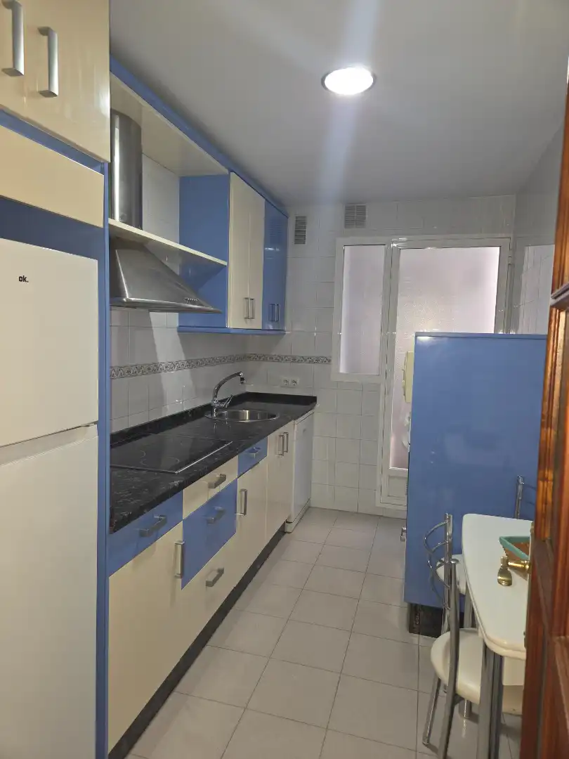 Cocina de Piso de alquiler en Badajoz con Aire acondicionado, Calefacción y Jardín privado