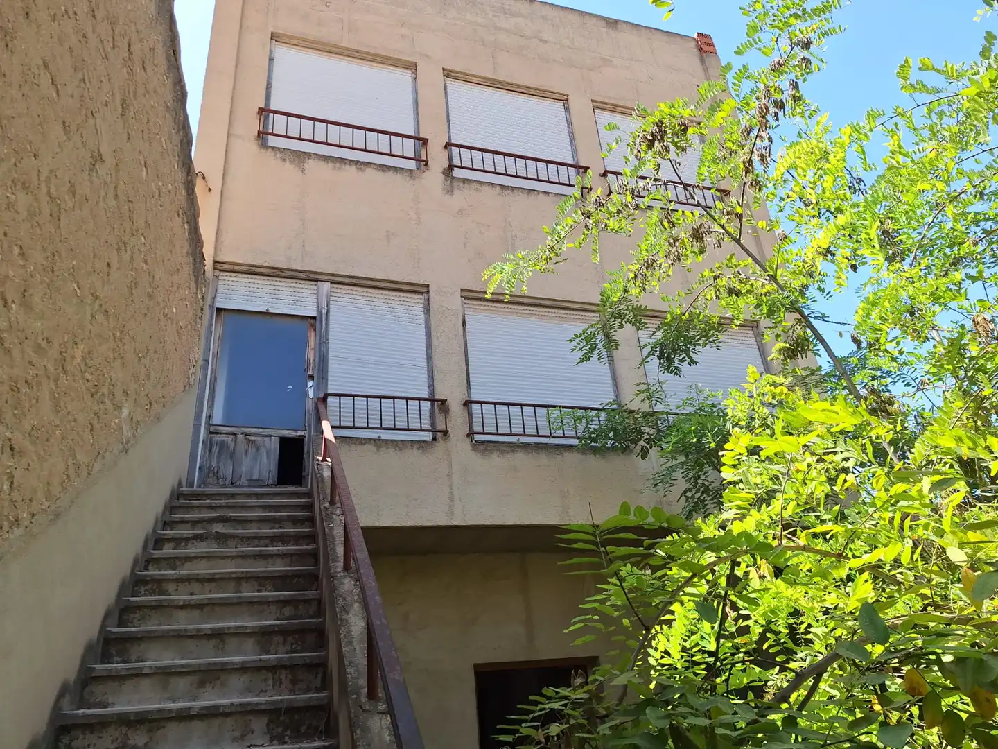 Vista exterior de Edificio en venta en Centro