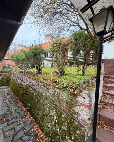 Casa-chalet en Venta en Calle Montes del Aramo en Ciudad Naranco - Prados de La Fuente