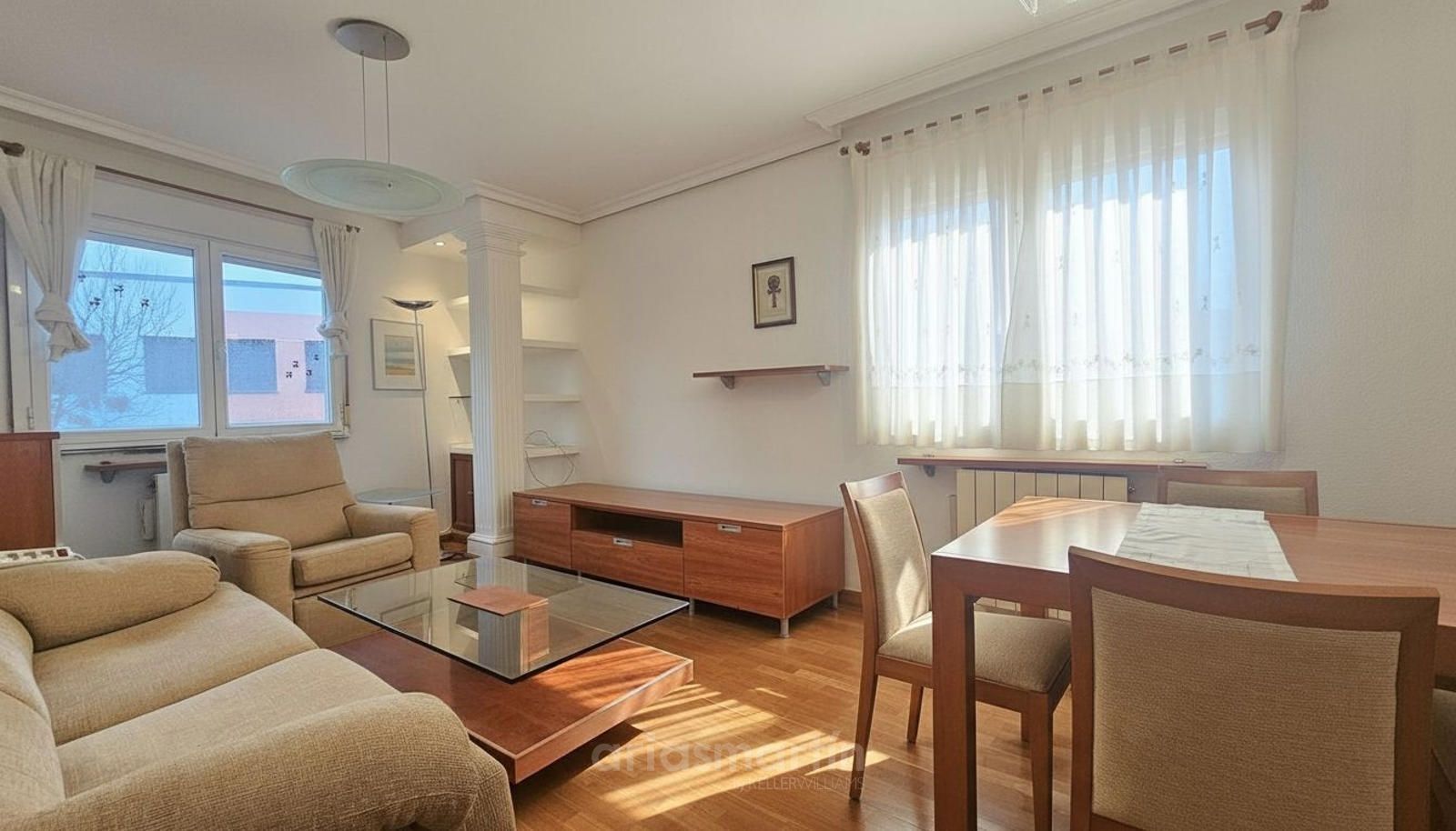 Living room of Flat to rent in Salamanca Capital  with Heating, Terrace and Furnished