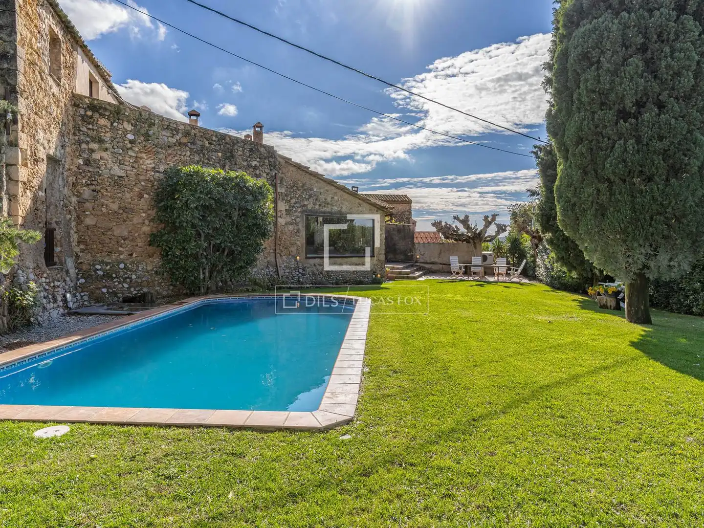 Vista exterior de Finca rústica en venta en Bàscara con Aire acondicionado, Calefacción y Jardín privado