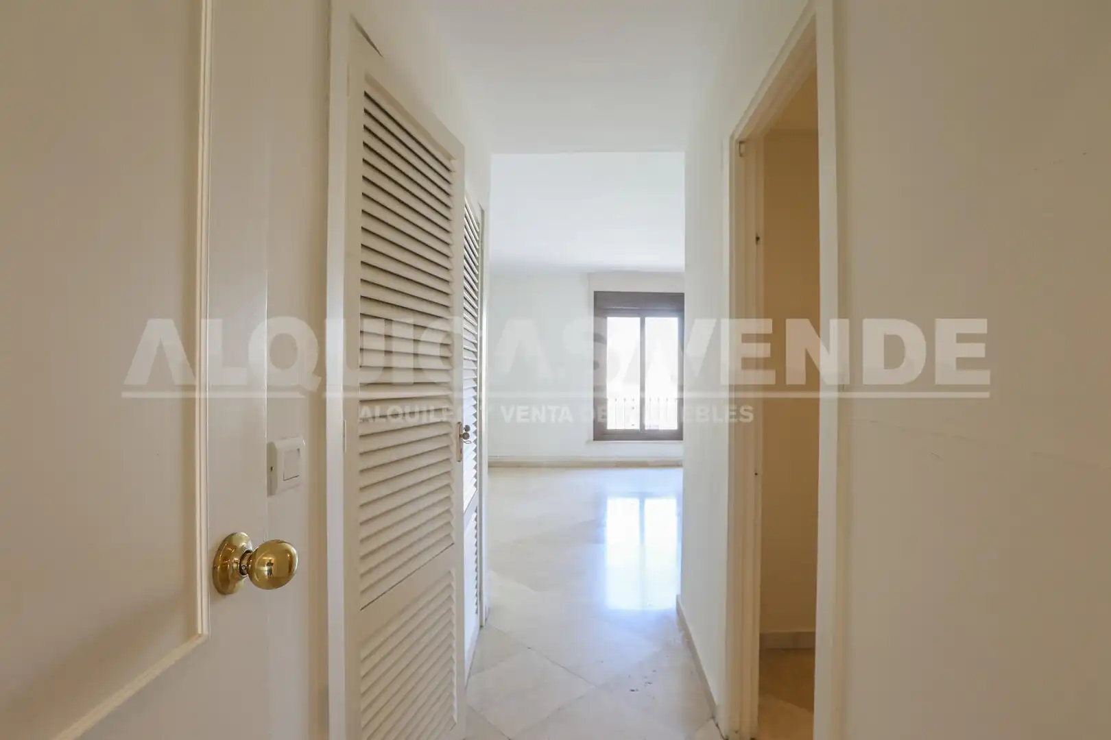 Piso en venta en Sevilla con Aire acondicionado, Calefacción y Jardín privado