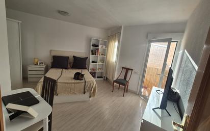 Bedroom of Flat for sale in  Valencia Capital  with Furnished and Balcony