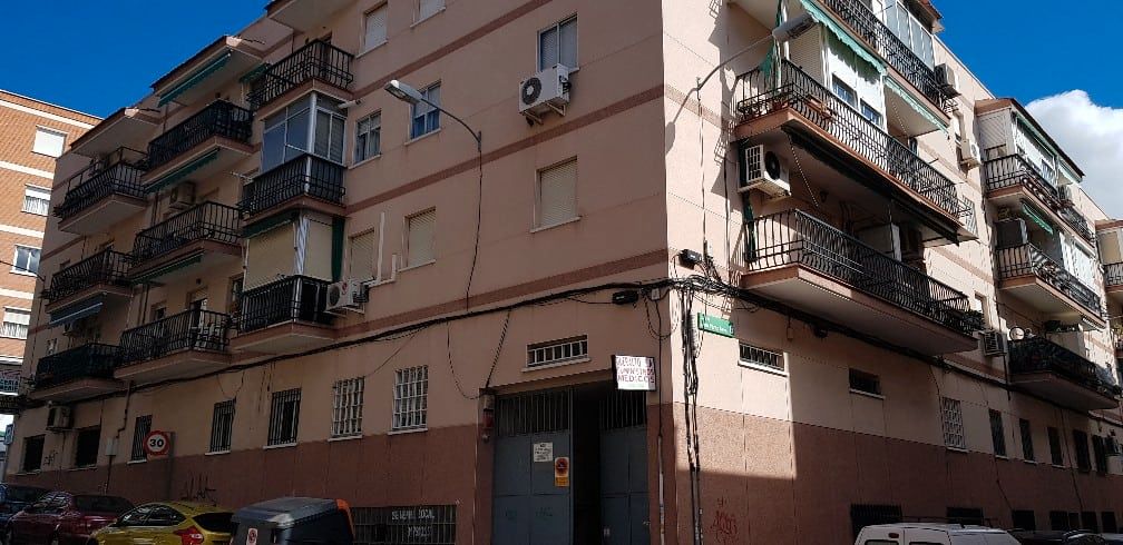 Vista exterior de Nau industrial en venda en Alcobendas