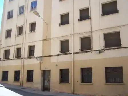 Locale commerciale in vendita a Calle Venerable Carabantes 16