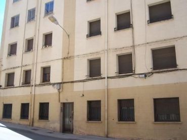 Locale commerciale in vendita a Calle Venerable Carabantes 16