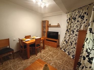 Wohnung mit Balkon zum Verkauf in Carrer Esperidion Porta Requesens