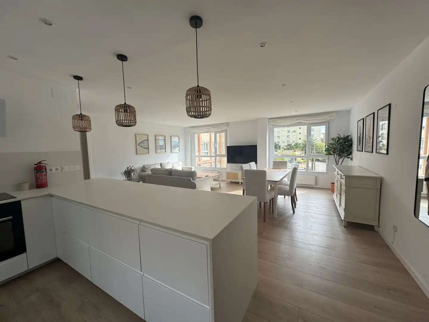 Wohnzimmer von Wohnung zur Miete in Santander mit Klimaanlage, Heizung und Parkett