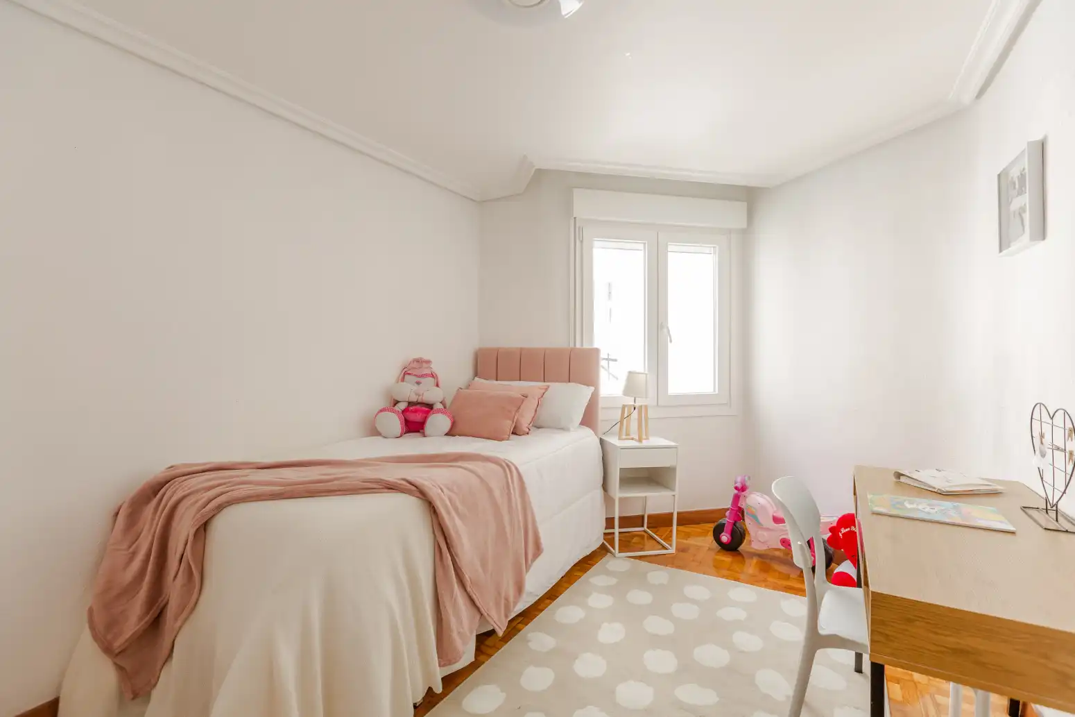 Habitación de Piso en venta en  Pamplona / Iruña con Calefacción, Parquet y Balcón