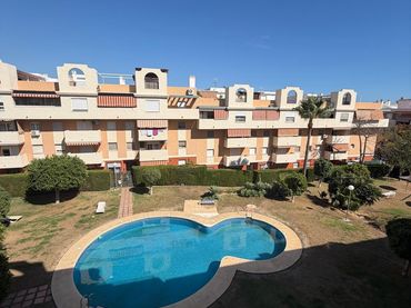 Pis amb ascensor en venda a Estepona Pueblo