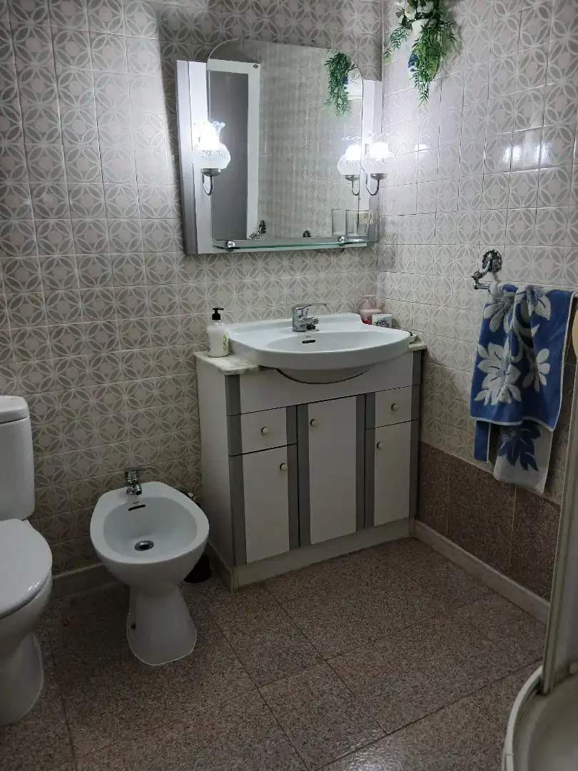 Room in Calle Florian Rey, 31, La Almunia de Doña Godina