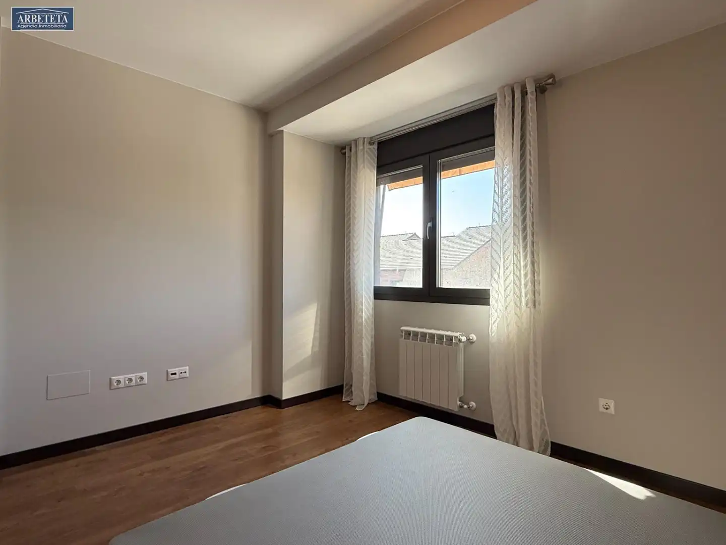 Casa adosada en venta en Urb. Belvalle