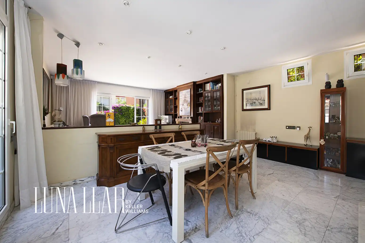 Dining room of Houses for sale in Castelldefels  with Air Conditioner, Heating and Private garden