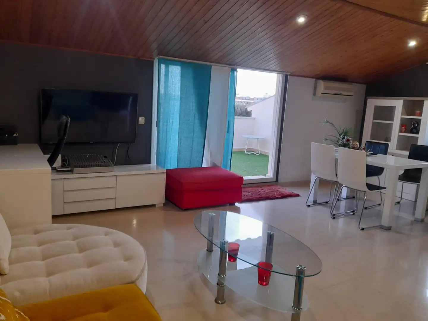 Wohnzimmer von Haus oder Chalet zur Miete in Premià de Mar mit Klimaanlage, Terrasse und Balkon