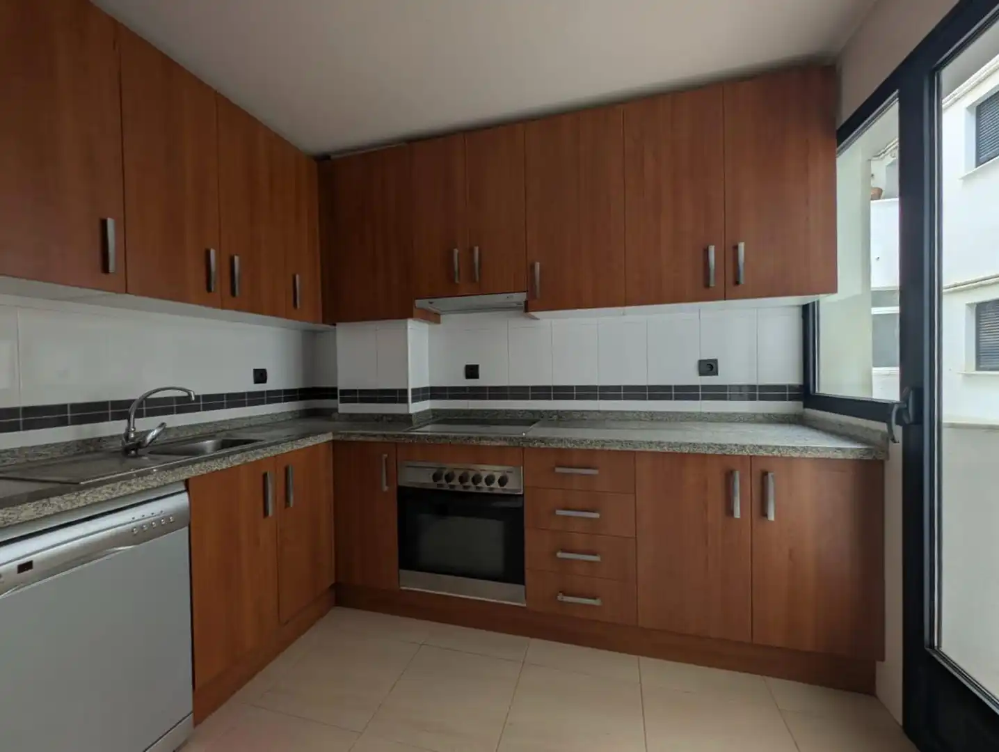 Kitchen of Flat for sale in Almería  with Community pool