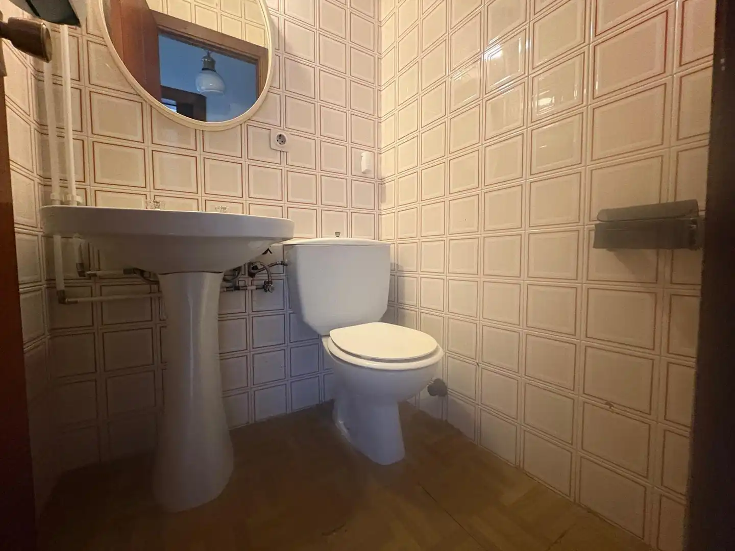 Baño de Piso en venta en Algeciras con Terraza y Balcón