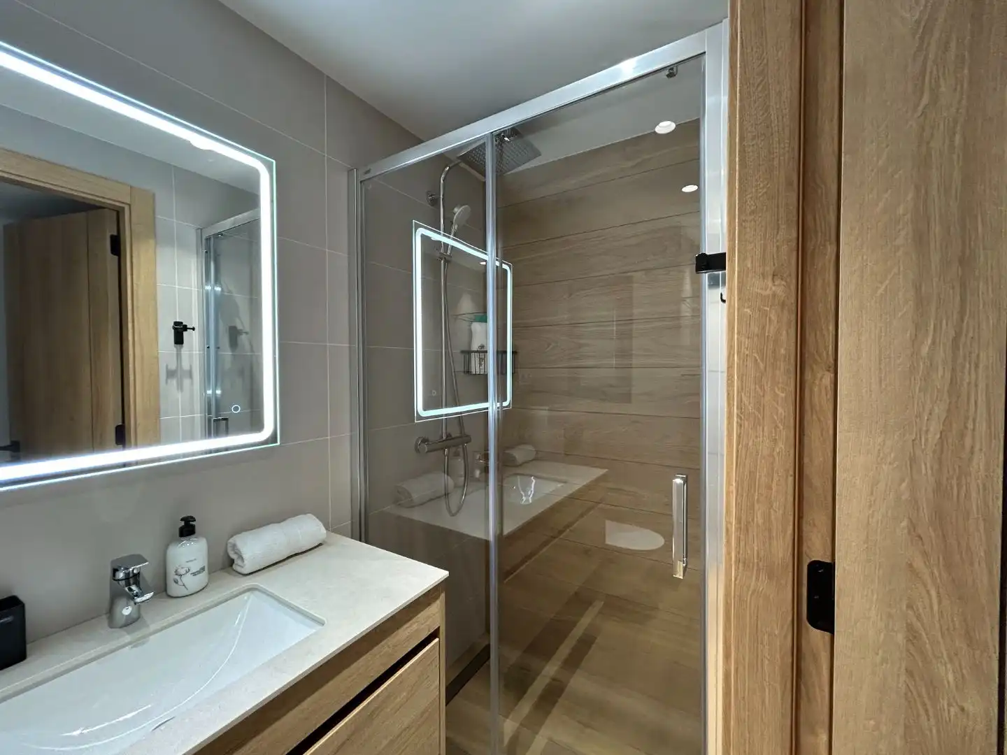 Appartamento in affitto a Passeig Marítim 252, imagen 15
