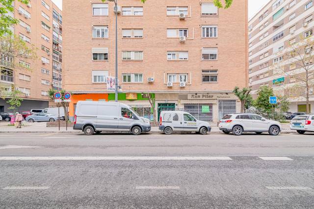 Piso en Venta en Calle POETA MANUEL GONGORA, 10 en Cervantes