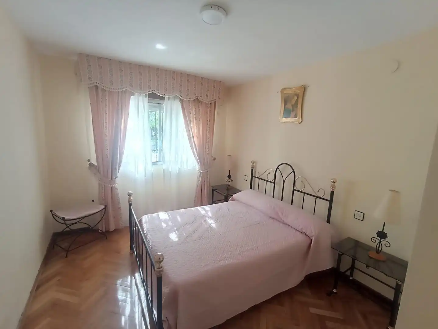 Bedroom of Flat for rent in Genil