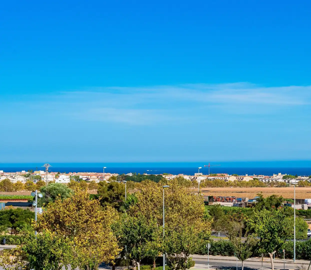 Vista exterior de Àtic en venda en Pilar de la Horadada amb Piscina comunitària