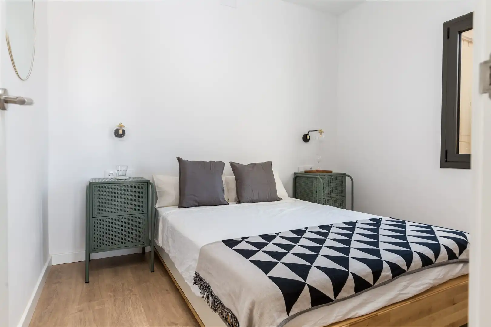 Schlafzimmer von Wohnungen mieten mit Kaufoption in Barcelona mit Klimaanlage, Terrasse und Möbliert
