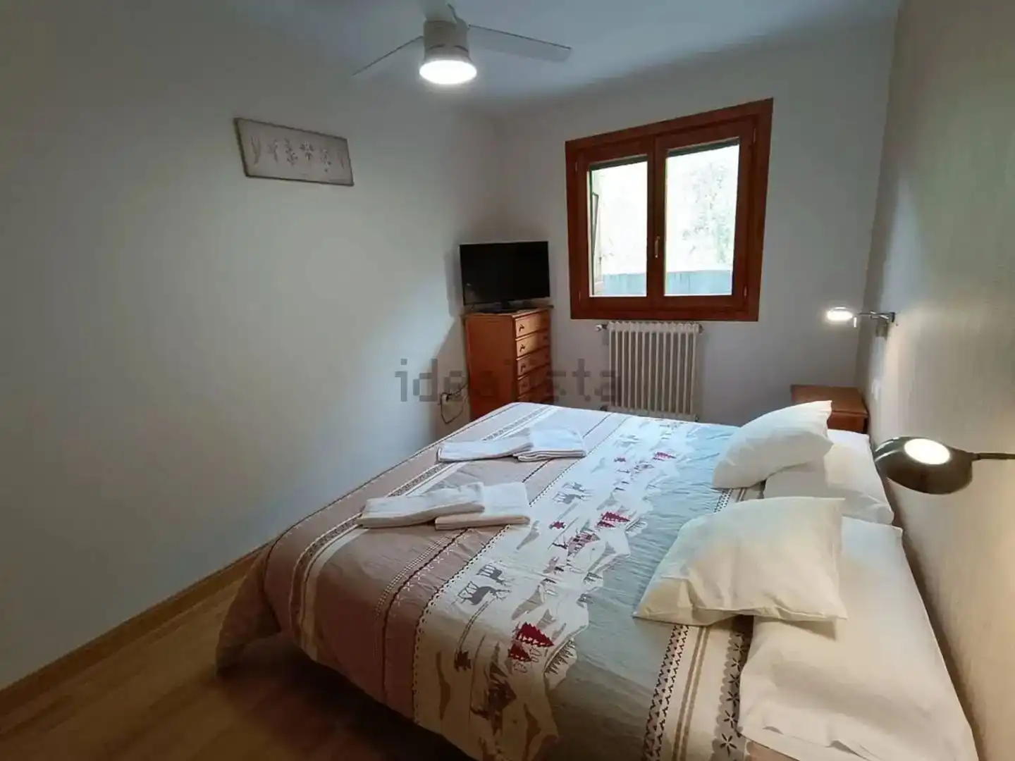 Habitación de Apartamento en venta en Benasque con Jardín privado, Trastero y Amueblado