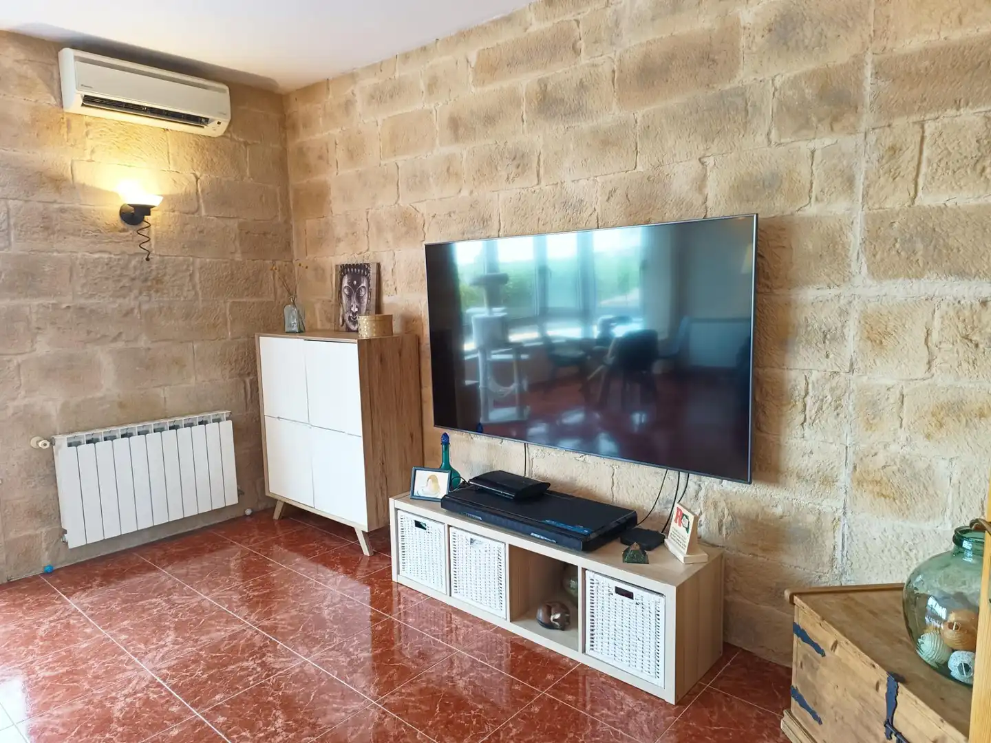 Sala d'estar de Casa adosada en venda en Maó ciutat
