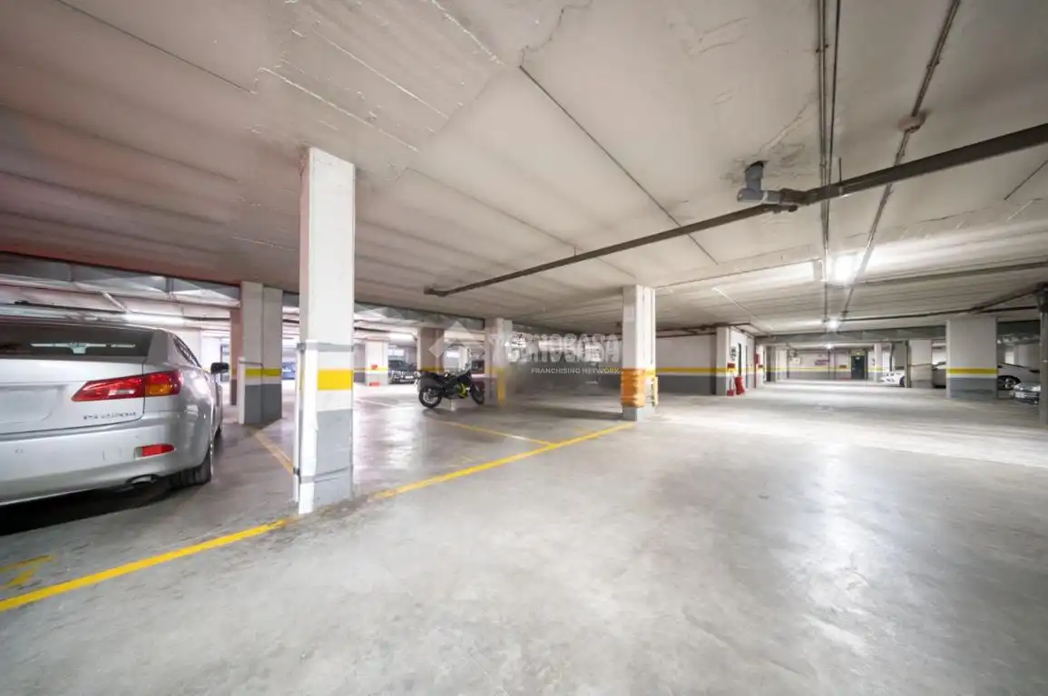 Parking of Flat for rent in Valladolid  with Heating and Community pool